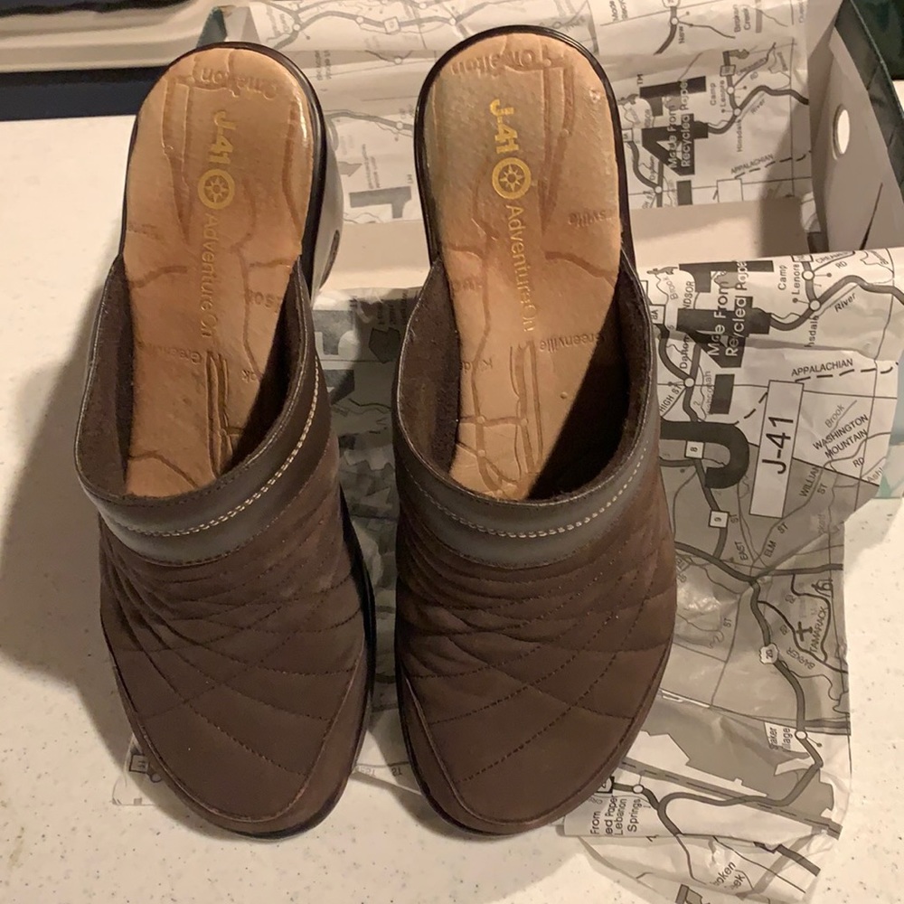 J-41 Brown Rome clogs. Brown quilted fabric w leather trim